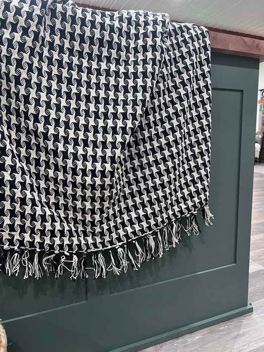 Black and Cream Handloom Throw